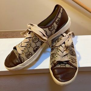 Size 7 1/2 Michael Kors tennis shoes